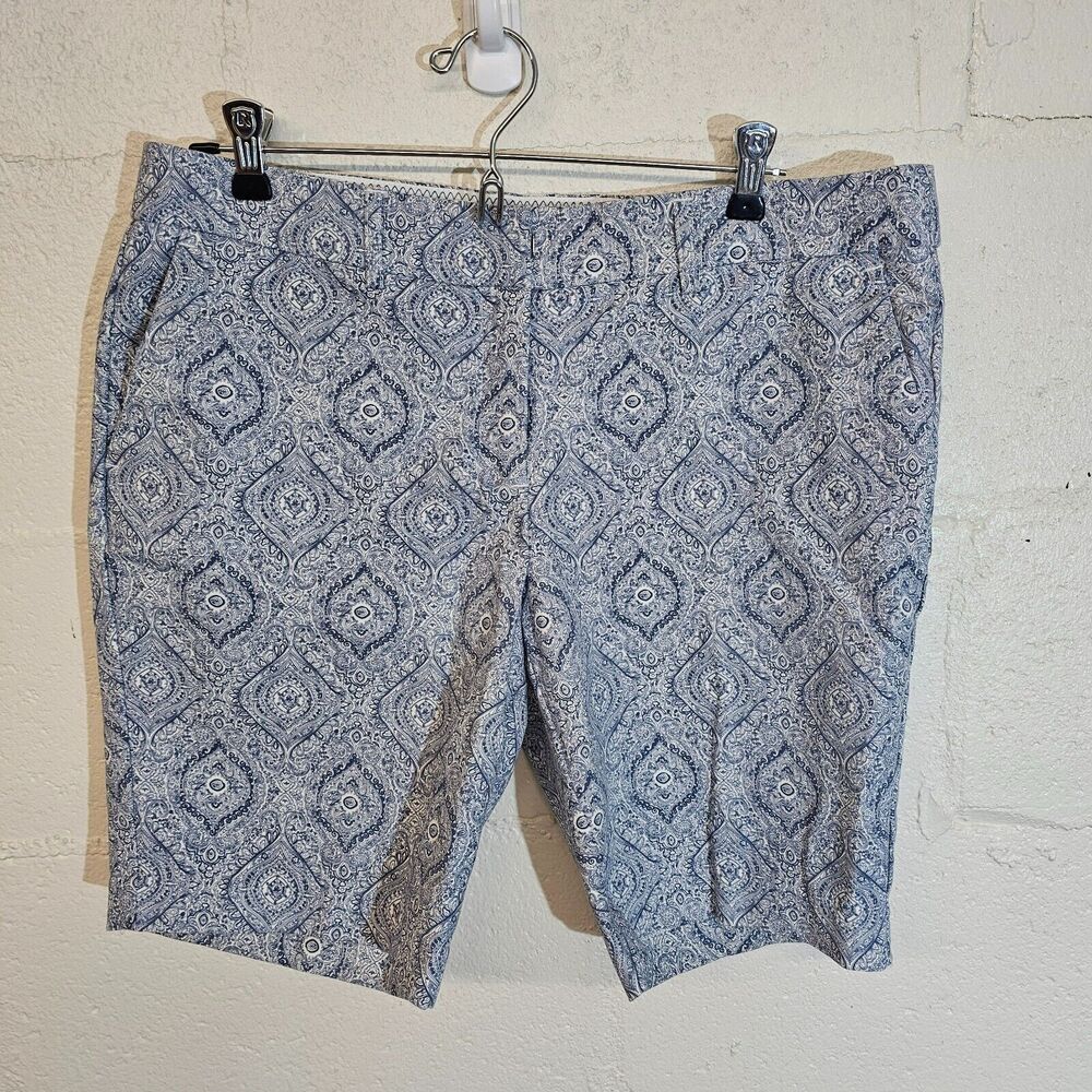 KENAR Womens Bermuda Shorts Geometric Print Sz 10 Preppy Walking Blue White